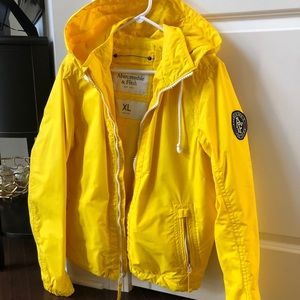 Men’s Abercrombie & Fitch yellow rain jacket